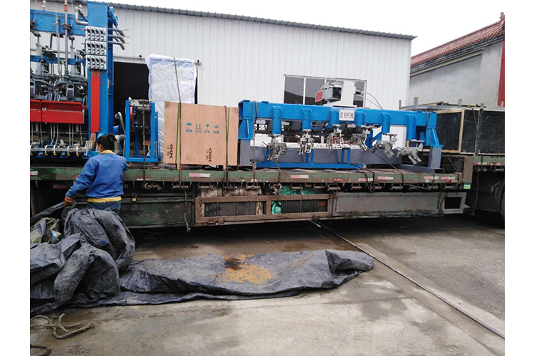 行列機(jī)，供料機(jī)發(fā)貨